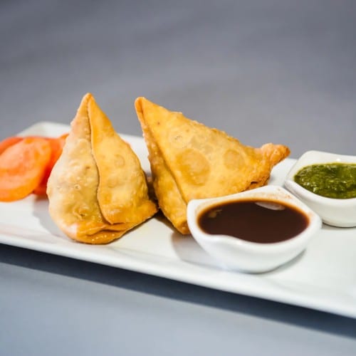 Vegetable Samosa (2 Pieces).